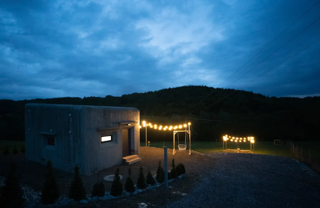 Cmolas noclegi Bunkier House Apokalips 1