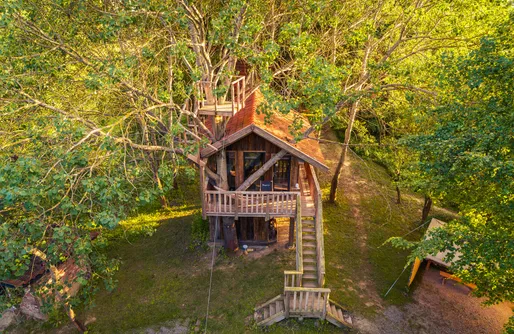 Zdjęcie obiektu Domy na drzewach - Stara Kuźnia Pstrągownia