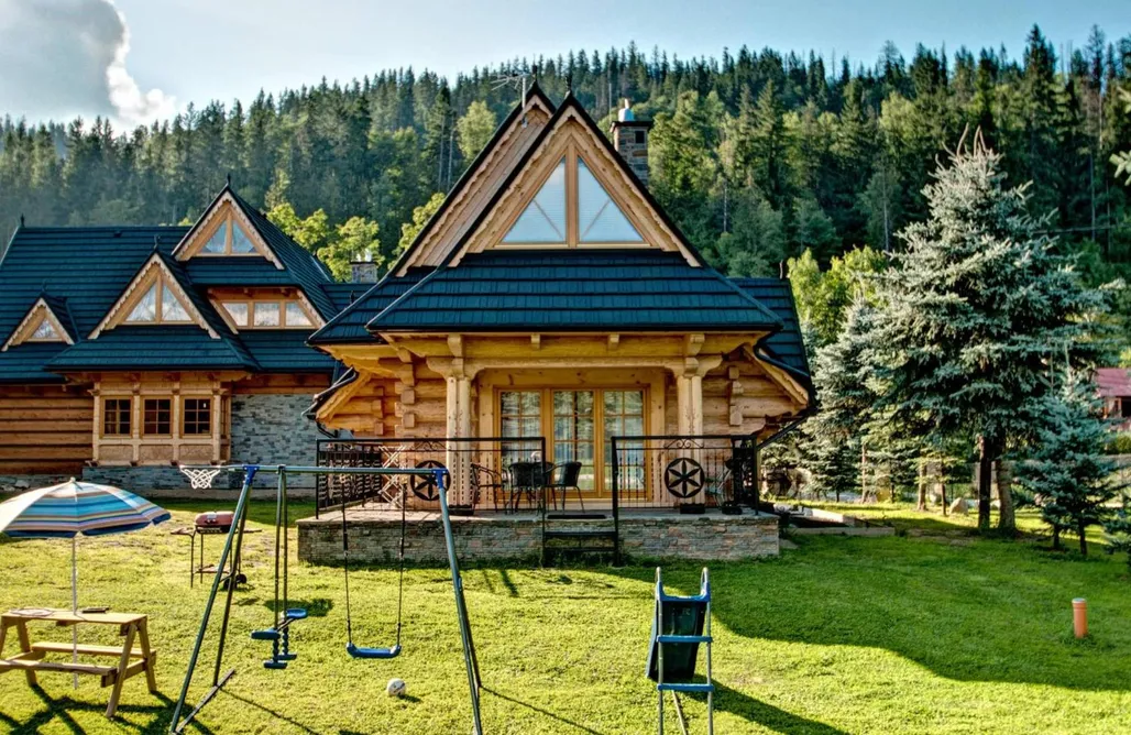 Fajne Miejsca na Wakacje w Polsce Domek drewniany luxury cottage Dabrowa 2