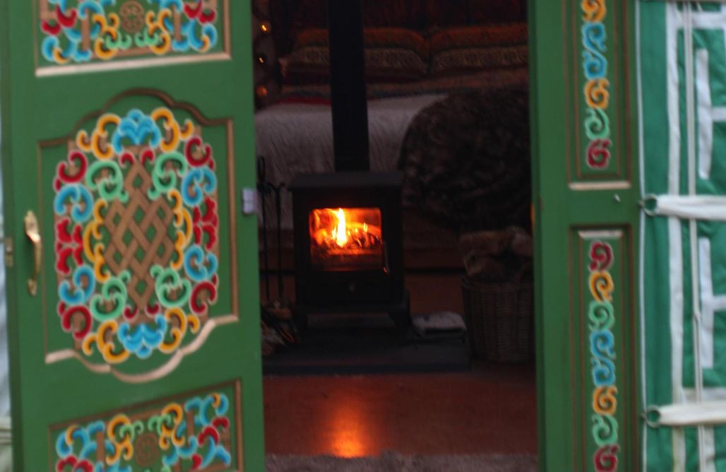 AlohaCamp Mongolian Yurt Glamping 4