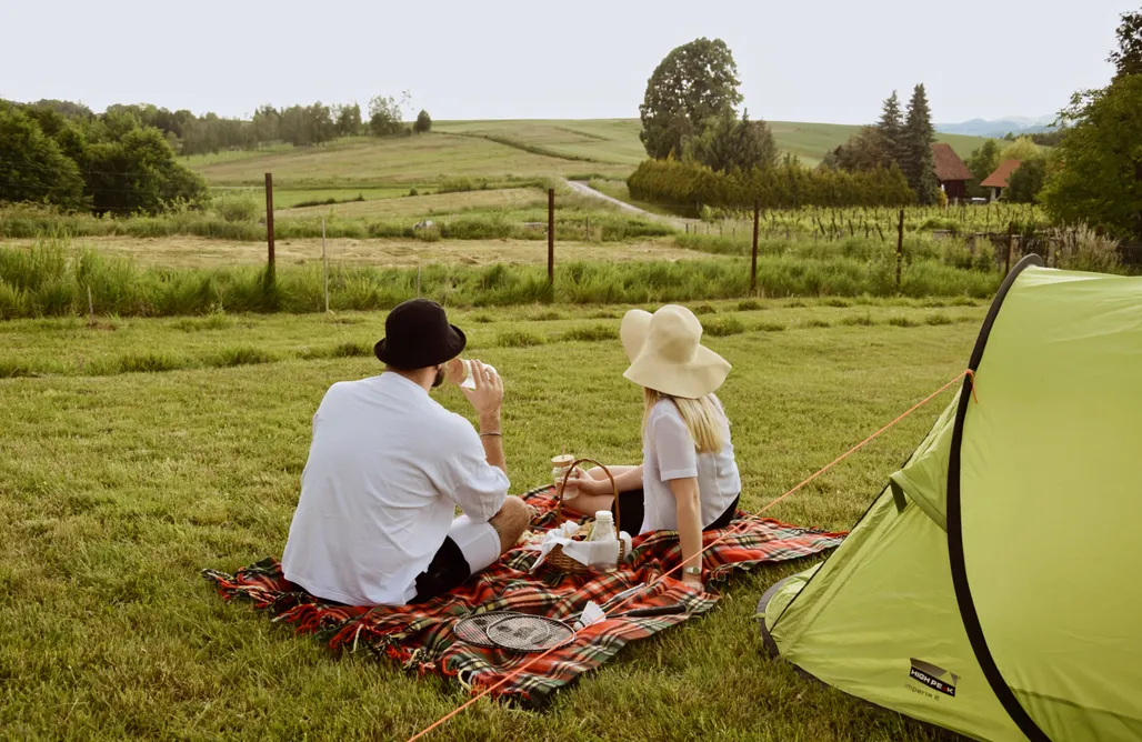 Camping Kraków Miejsce kamperowe i namiotowe - JBM Winnica Bugaj 2