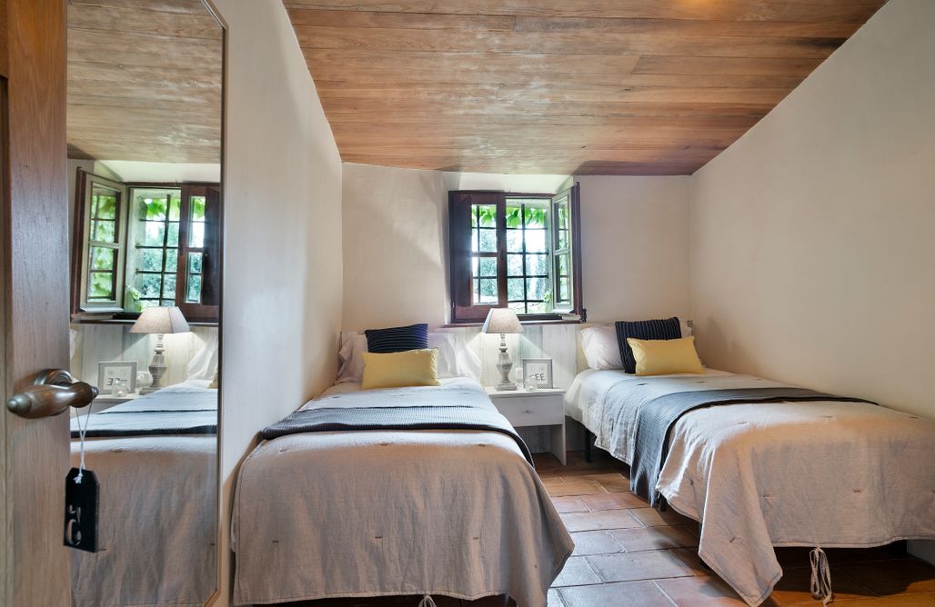 AlohaCamp marenya pink house 3