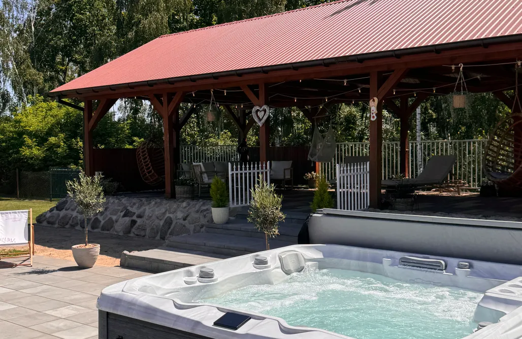 Wakacje First Minute Między Lasem a Wsią - kameralne domki dla dorosłych| jacuzzi i śniadanie w cenie 3
