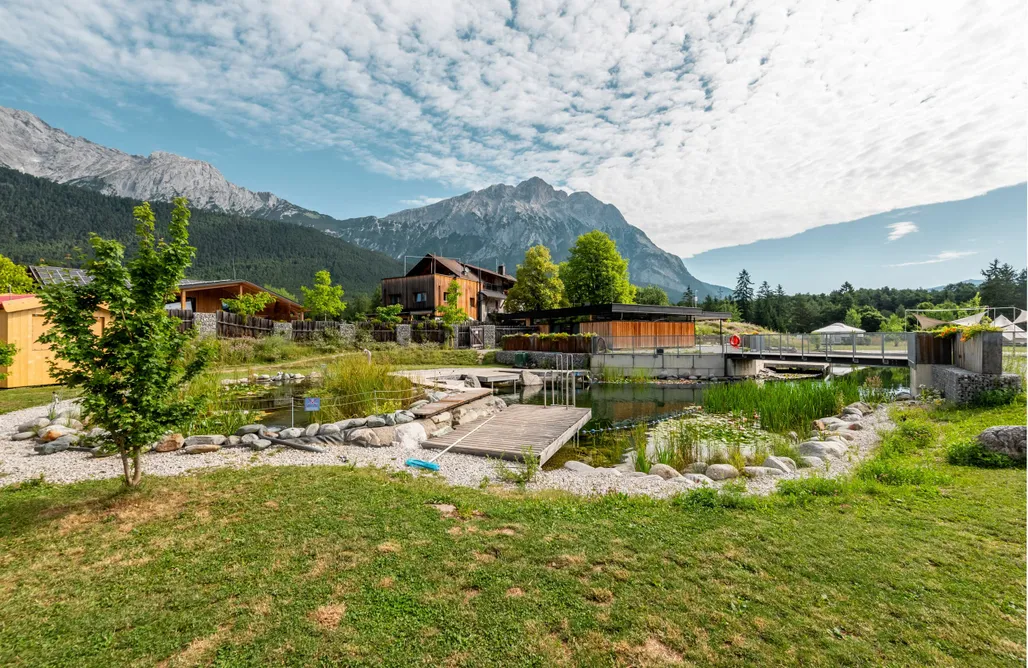 Cabin Getaway on beautiful Campground AlohaCamp