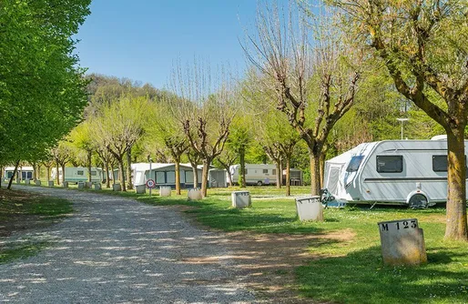 Zdjęcie obiektu Sitio para auto/caravanas - Camping Lava