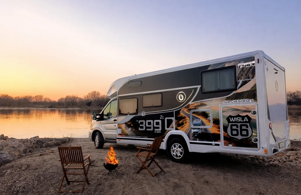 Fajne Miejsca na Wakacje w Polsce Kamper Benimar Tessoro 463 | duży garaż | oddzielny prysznic 1