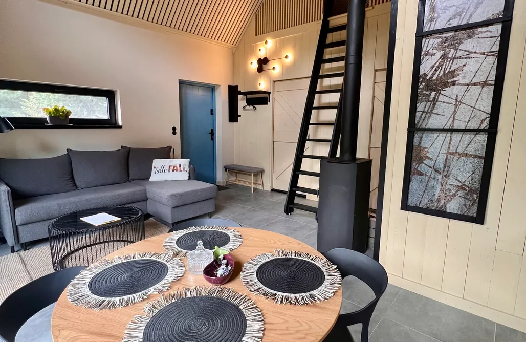 AlohaCamp Domek w Poziomkach 1