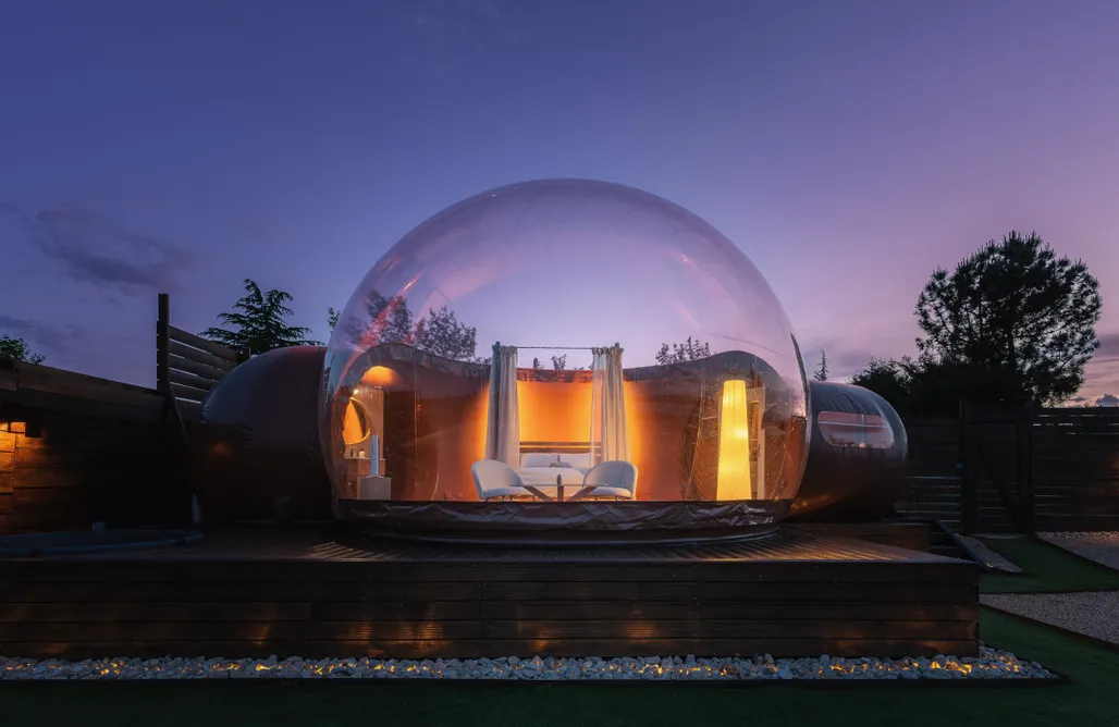 alojamientos AlohaCamp DOMADE Glamping Bubble 4