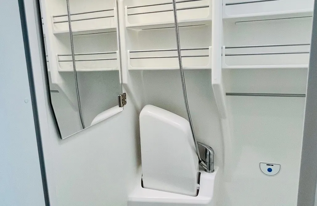 AlohaCamp Kampervan VW Grand California 600 2