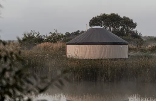 Zdjęcie obiektu Glamping, Jurty i Namioty na wodzie Pstrągowo