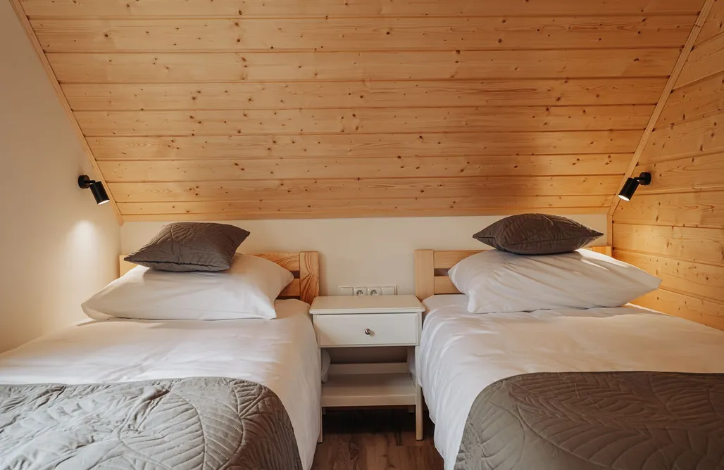 AlohaCamp Honey House Wierchy 2 2