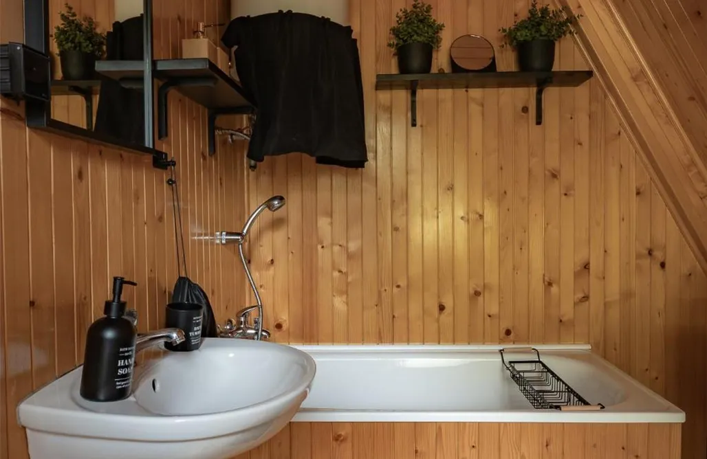 AlohaCamp Domek 11 osobowy - Prywatne Jacuzzi 1