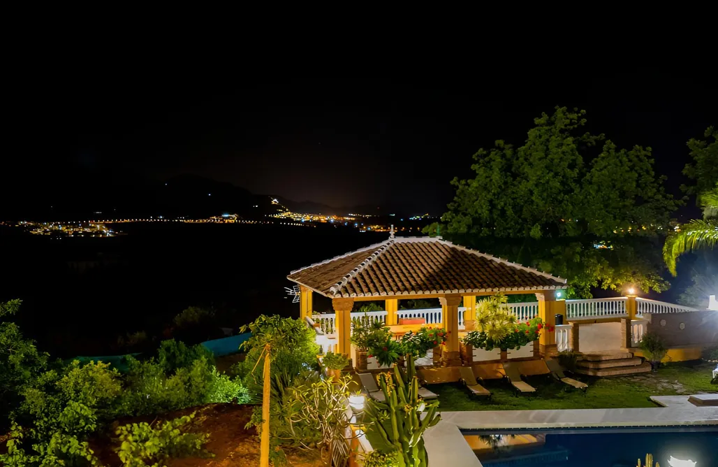 alojamientos AlohaCamp Villa Fina & Minigolf 1