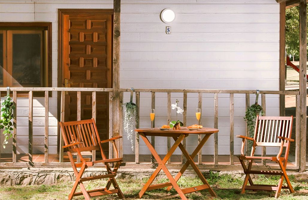 alojamientos AlohaCamp Bungalow en Ávila 1