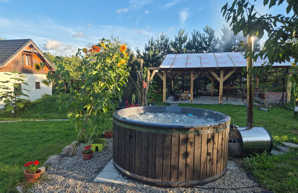 Agroturystyka Ustka Domek Sadkowo wśród jabłoni 3