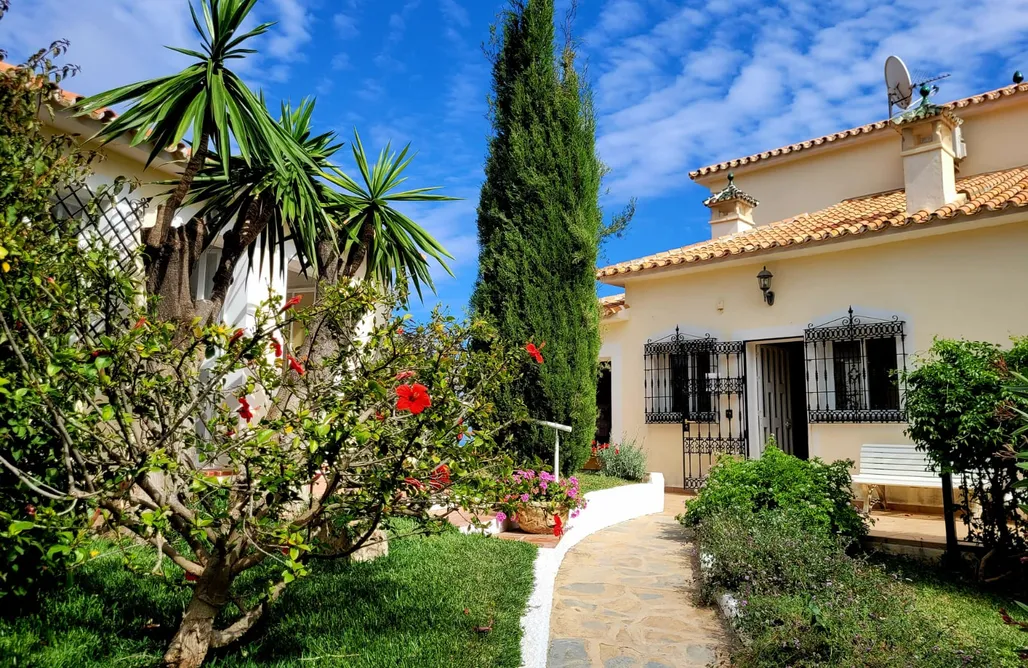 Alquiler Vacacional en Chipiona Finca Montebello Benajarafe 2