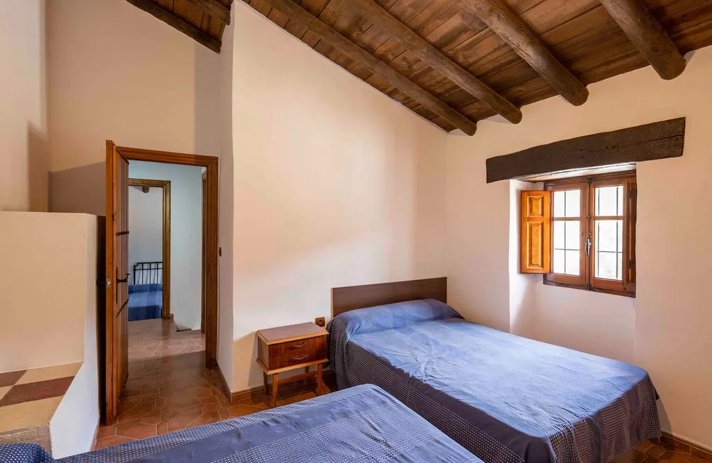 AlohaCamp Vivienda · Algarinejo · 5 dormitorios · 11 camas · 4 baños 2