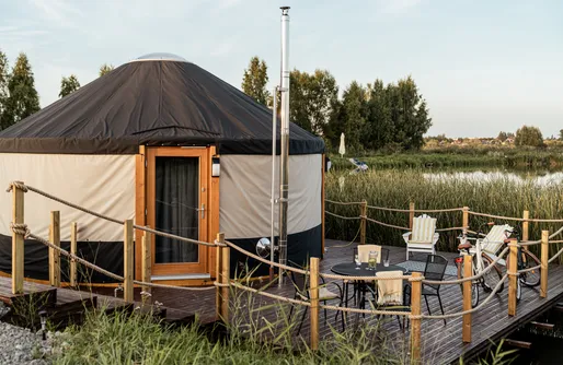 Zdjęcie obiektu Glamping, Jurty i Namioty na wodzie Pstrągowo