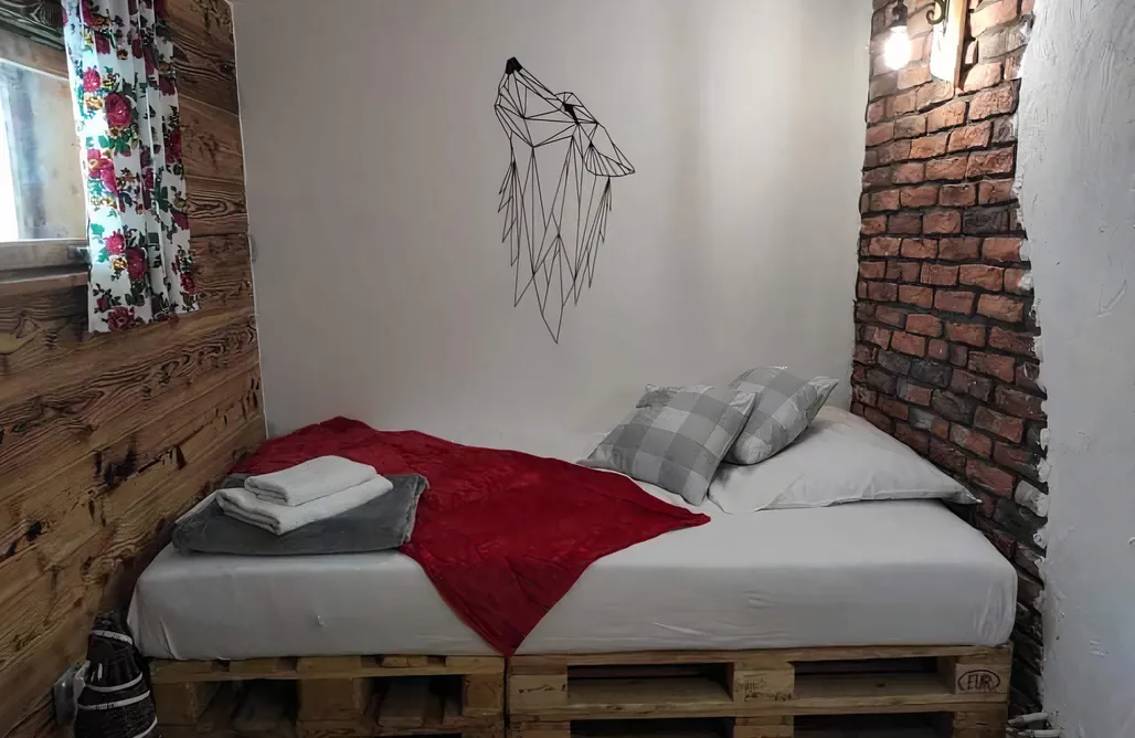 AlohaCamp Chałpa na skarpie 4