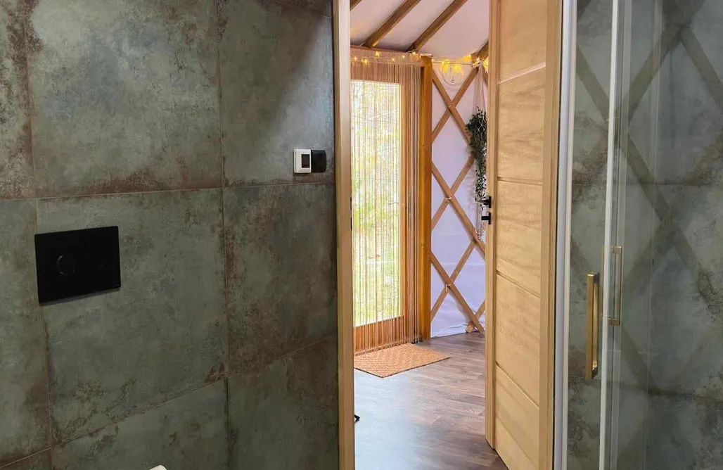 AlohaCamp Jurta nad Zegrzem 1