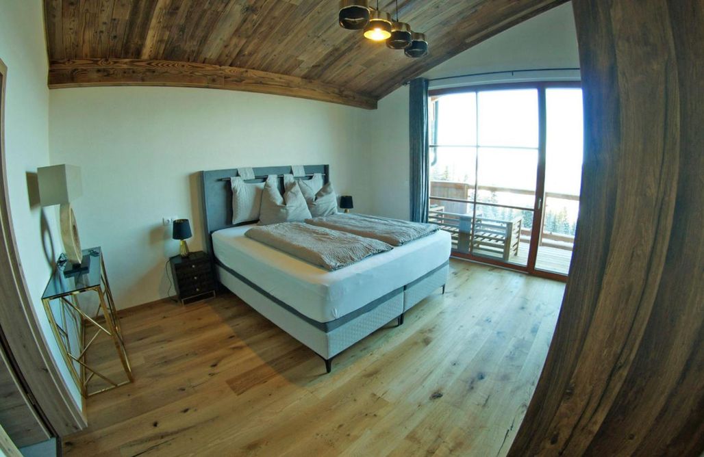 AlohaCamp Drei-Schlafzimmer-Chalet 2