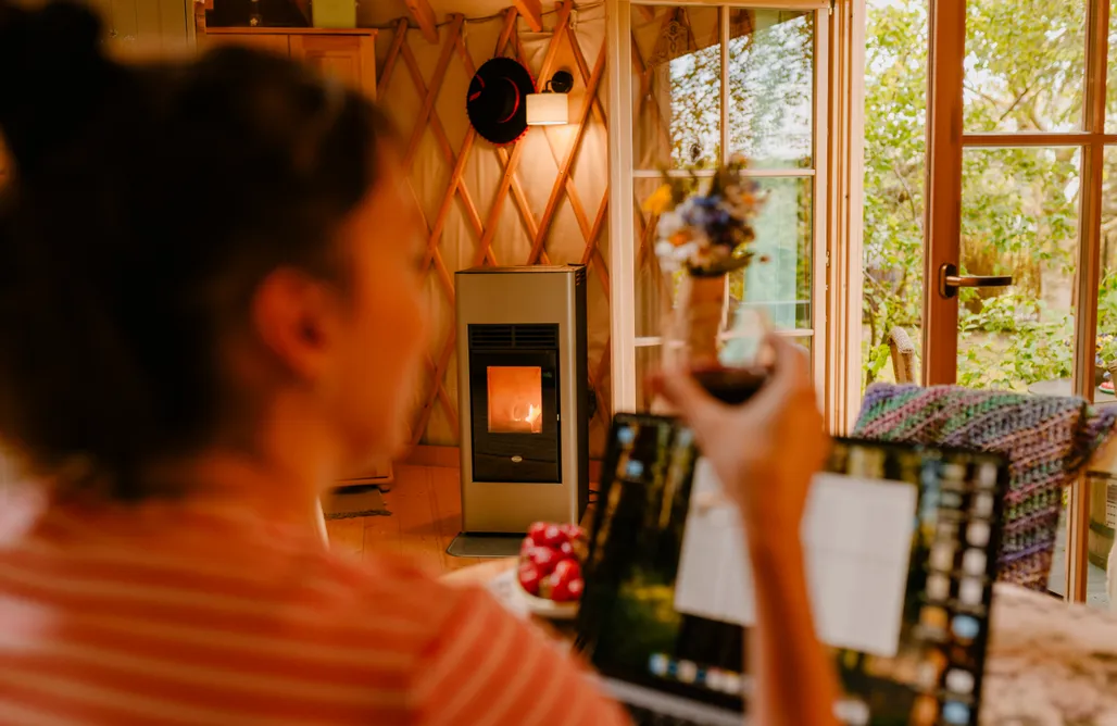 AlohaCamp  Agroturystyka Jurta w Zgodzie z Naturą Szaro Miętowa 4