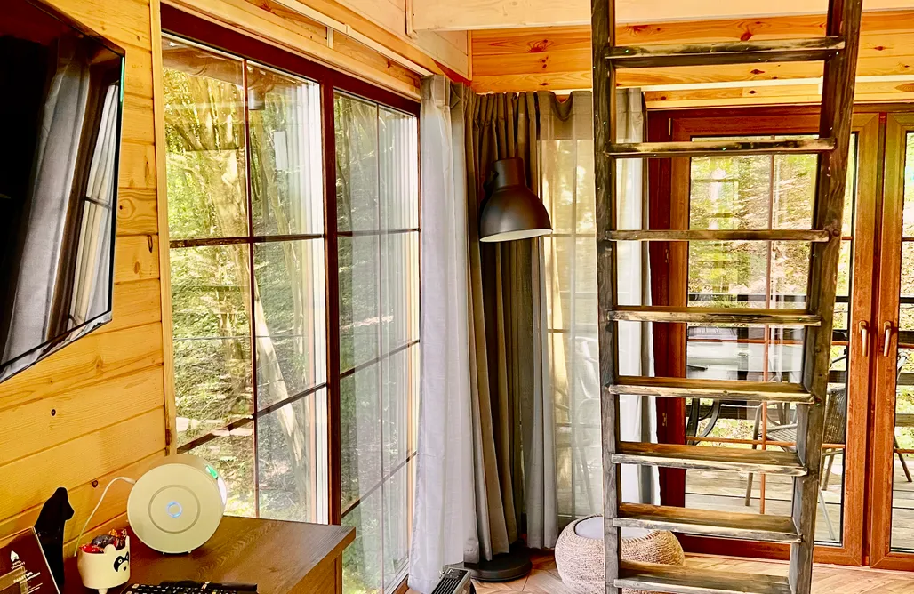 Na Skraju Lasu - Domek na drzewie  AlohaCamp