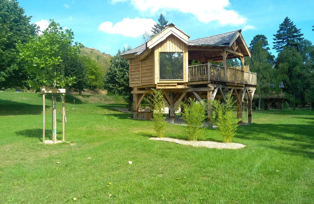 Hébergement AlohaCamp Cabanes Suspendues - SPA et Sauna privatifs 4