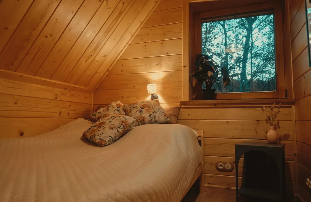 AlohaCamp Domek w sam las 2