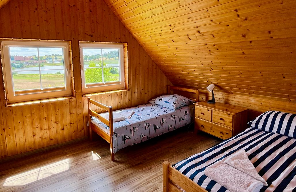 AlohaCamp (4) U Marcjana - domki nad jeziorem na Kaszubach, balia i sauna w lesie 2