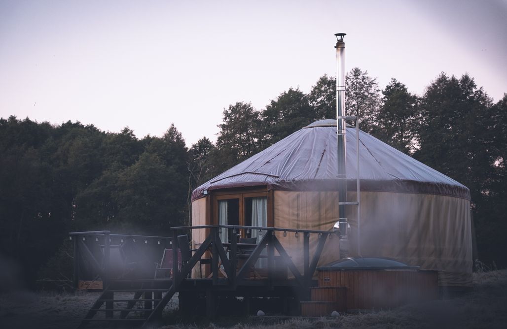 Wakacje nad jeziorem Wielkopolska Łąka Gwiazd - Glamping Jurty Czapla 2
