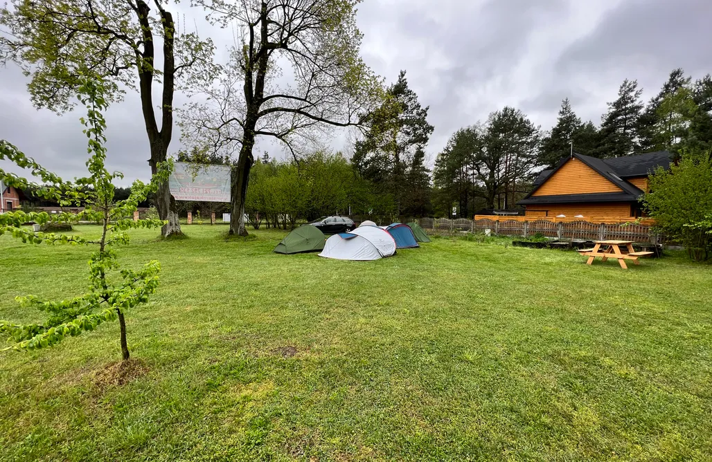 Pole Namiotowe Opolskie Miejsce kamperowe i namiotowe - Suchany nad Liswartą 3