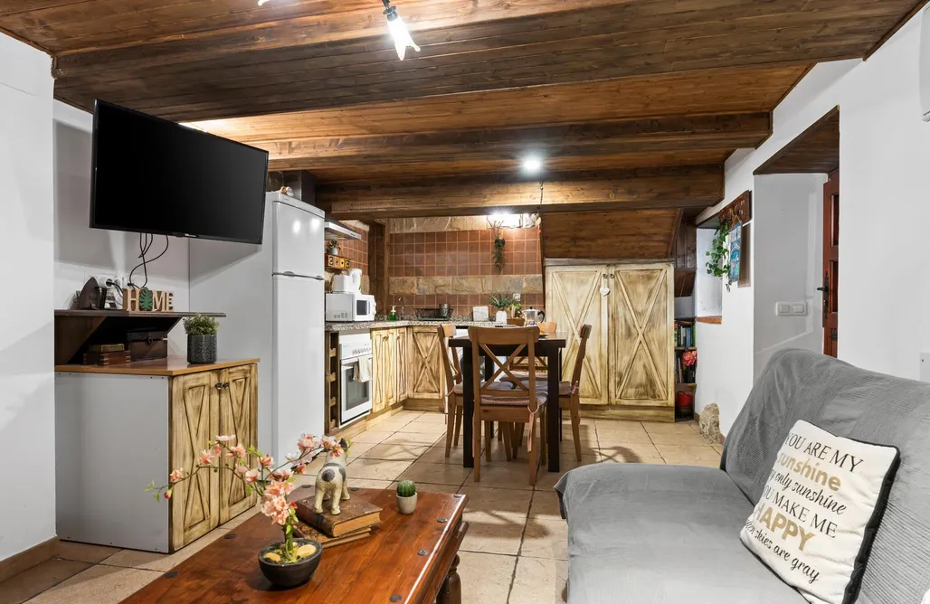 La Congosta, encantadora casita de montaña con jacuzzi AlohaCamp