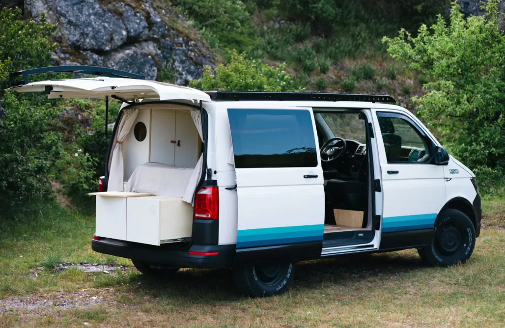 Campervan - Leon AlohaCamp