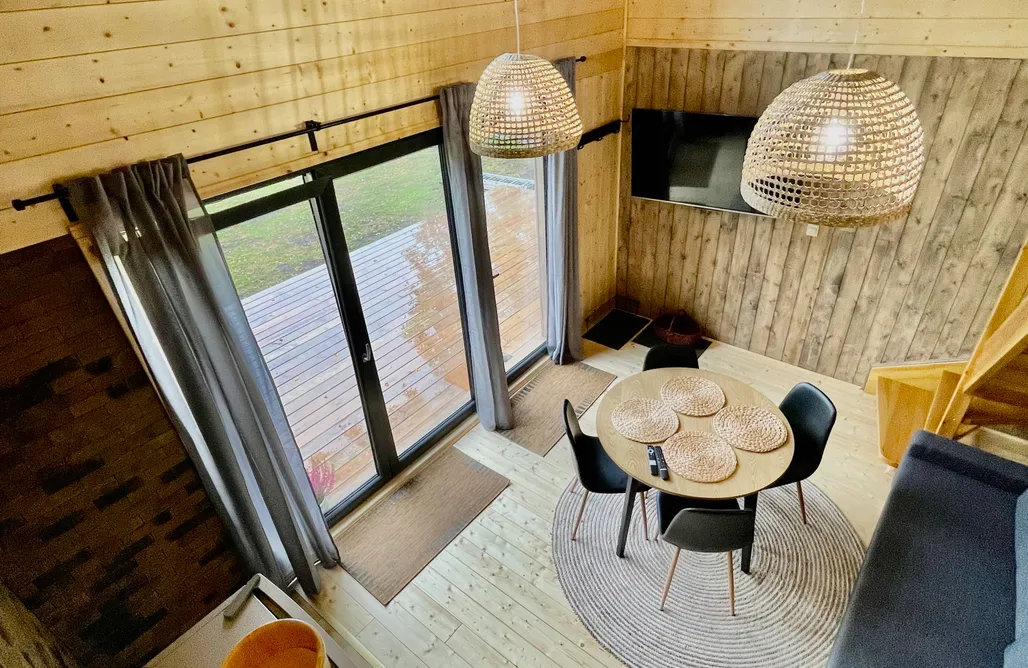 AlohaCamp Domek nad stawem  1