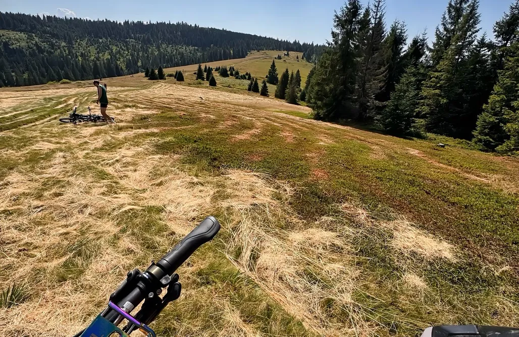 noclegi AlohaCamp Terenówka Bacówka 1