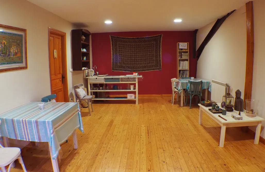 noclegi AlohaCamp Casa Rural Valle de Brezos - Centro Jardín Mándala 1