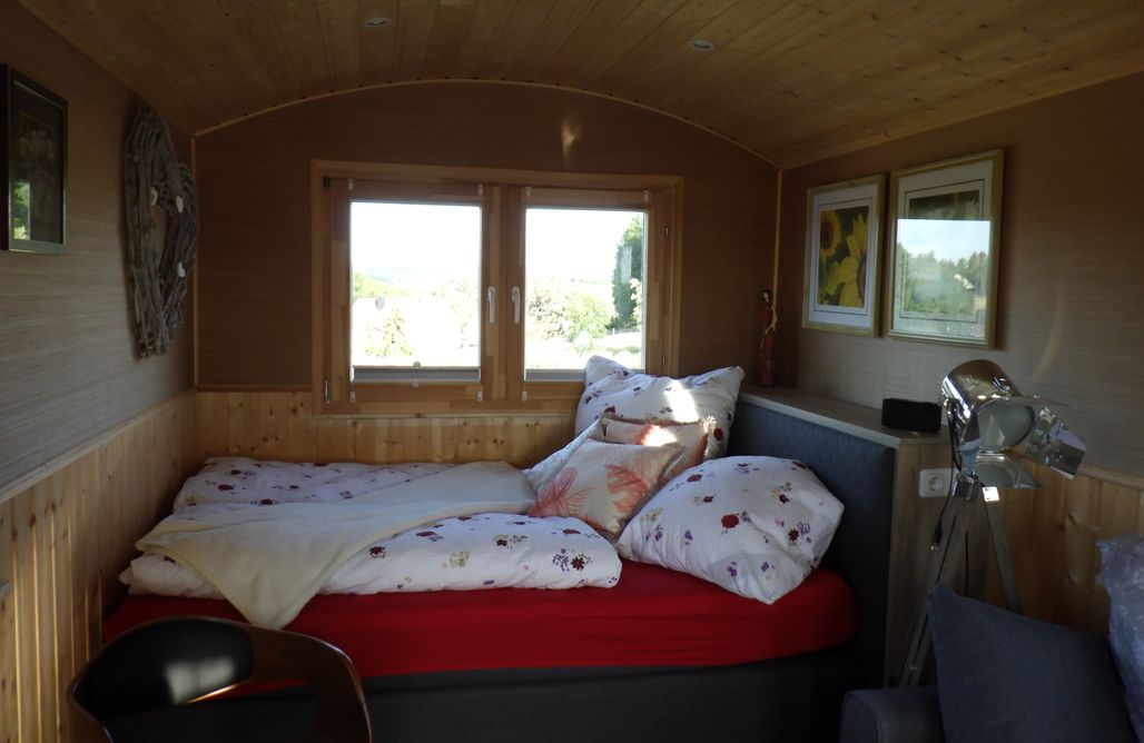 AlohaCamp Rote Lotte im Auszeithof Niederfrohna 3