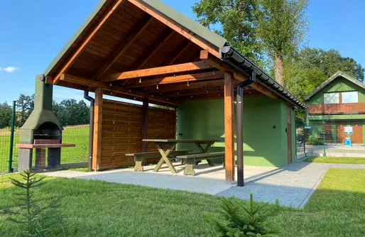 Zdjęcie obiektu Miejsce kamperowe i namiotowe - Przystanek Zapotocze