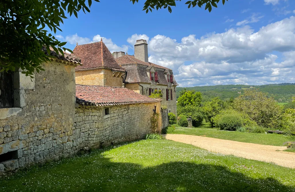 Logement Insolite Occitanie La Ferme de belbouys 1