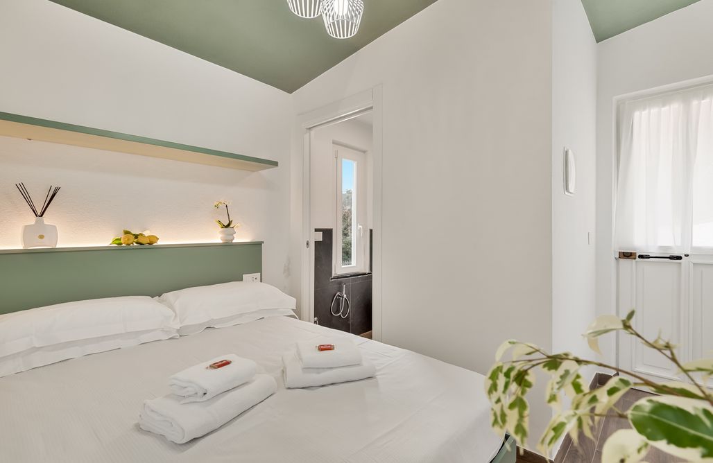 AlohaCamp Camera Deluxe 2