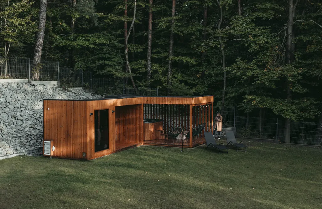 Apartament z Jacuzzi Kraków W szczerym lesie domek z sauną i jacuzzi nad Jeziorem Mucharskim 2