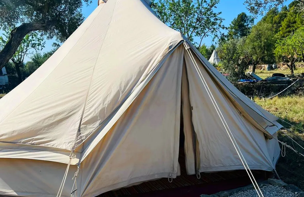 Unterkunft AlohaCamp Kurkum Farm - Bell tent 2