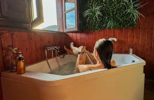 Imagen de La Congosta, encantadora casita de montaña con jacuzzi