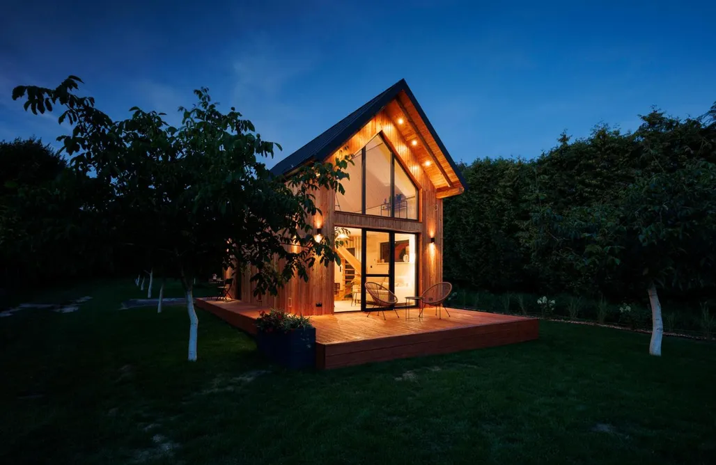 Wysokie noclegi Wyspa Roztocze

 1