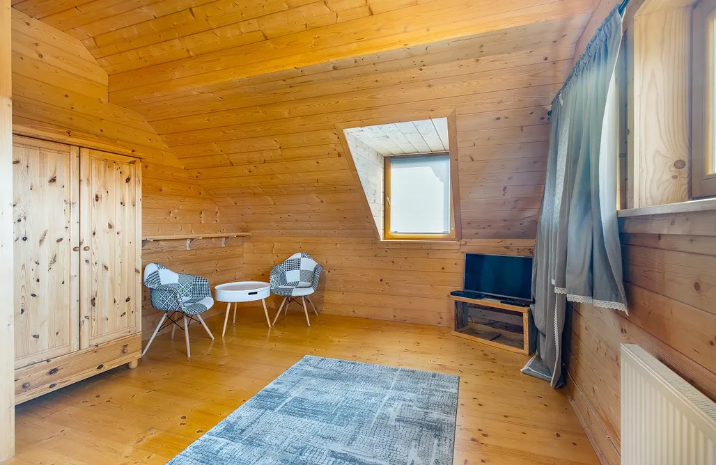 AlohaCamp Huba-  Jezioro Czorsztyńskie- dom na szczycie góry niedalego lasu 3