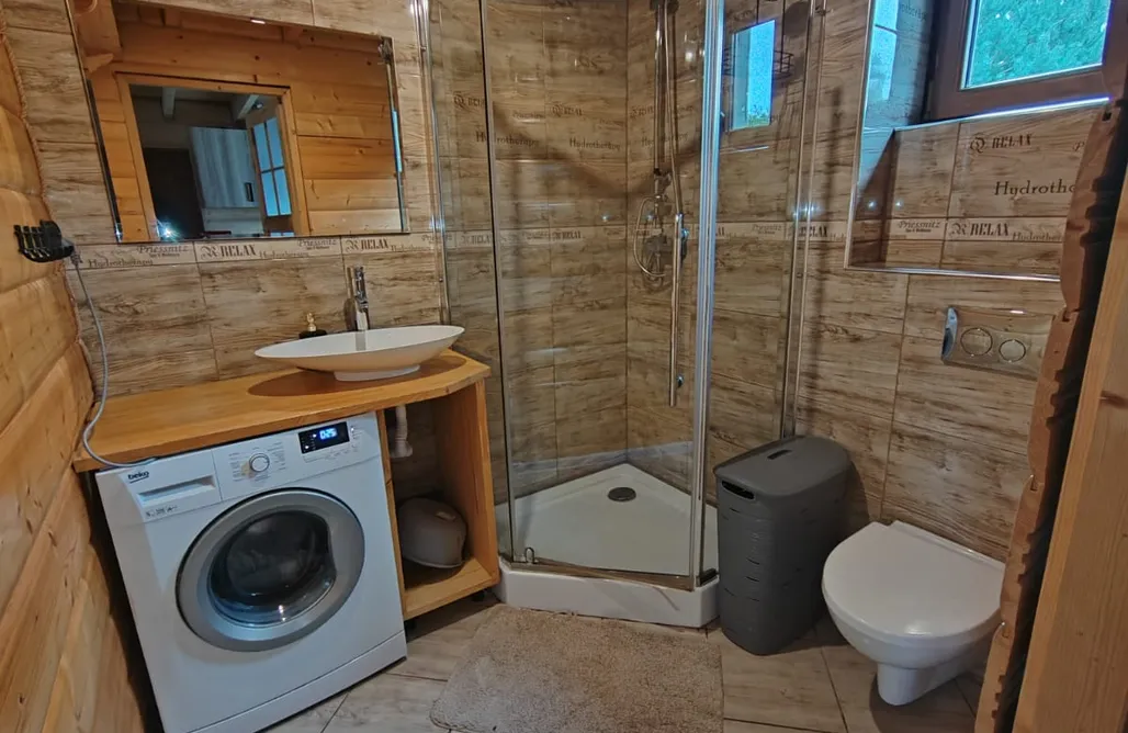 Agroturystyka Ustka Domek Sadkowo wśród jabłoni 1