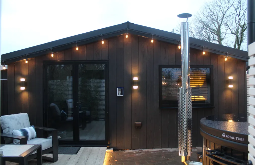 Caban Tan Y Ffawydd AlohaCamp