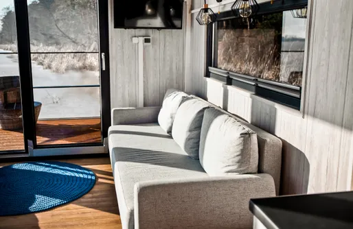 Zdjęcie obiektu Nad Narvią - Domek na wodzie 