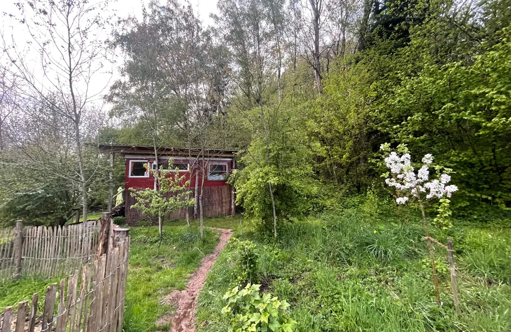 Urlaub in den Bergen Kuscheliger Muckelwagen im Wildgarten 3